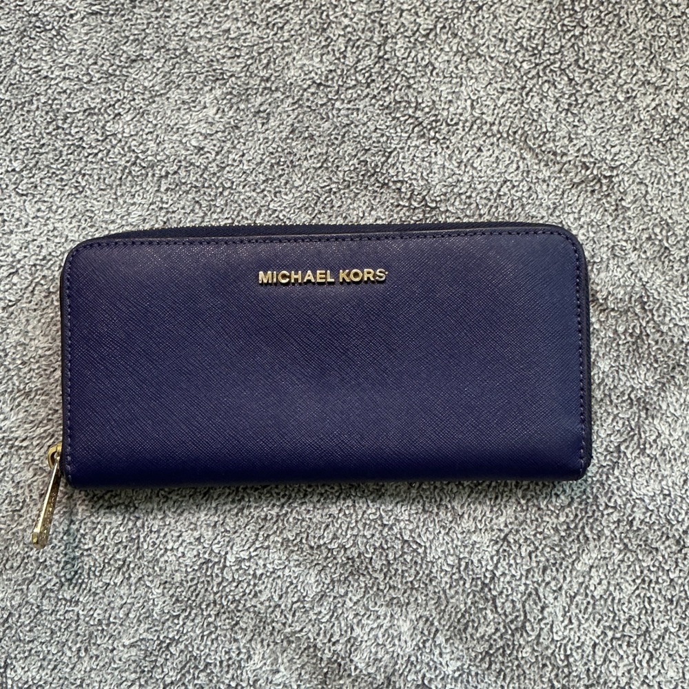 Michael Kors Navy Blue Saffiano Leather Zip Around Continental Wallet Gold Logo